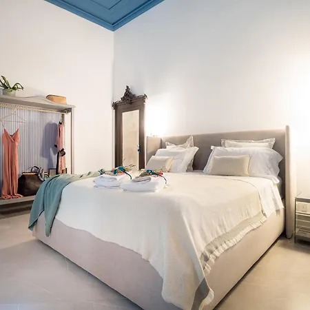 Apartment Palazzo Santa Ninfa - Luxury Mansion
