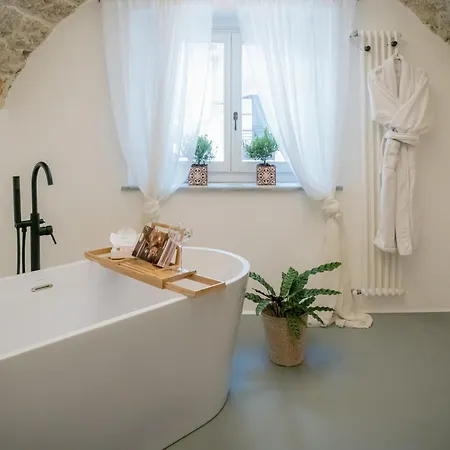 Palazzo Santa Ninfa - Luxury Mansion Apartment