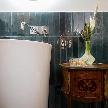 Palazzo Santa Ninfa - Luxury Mansion Apartment Palermo